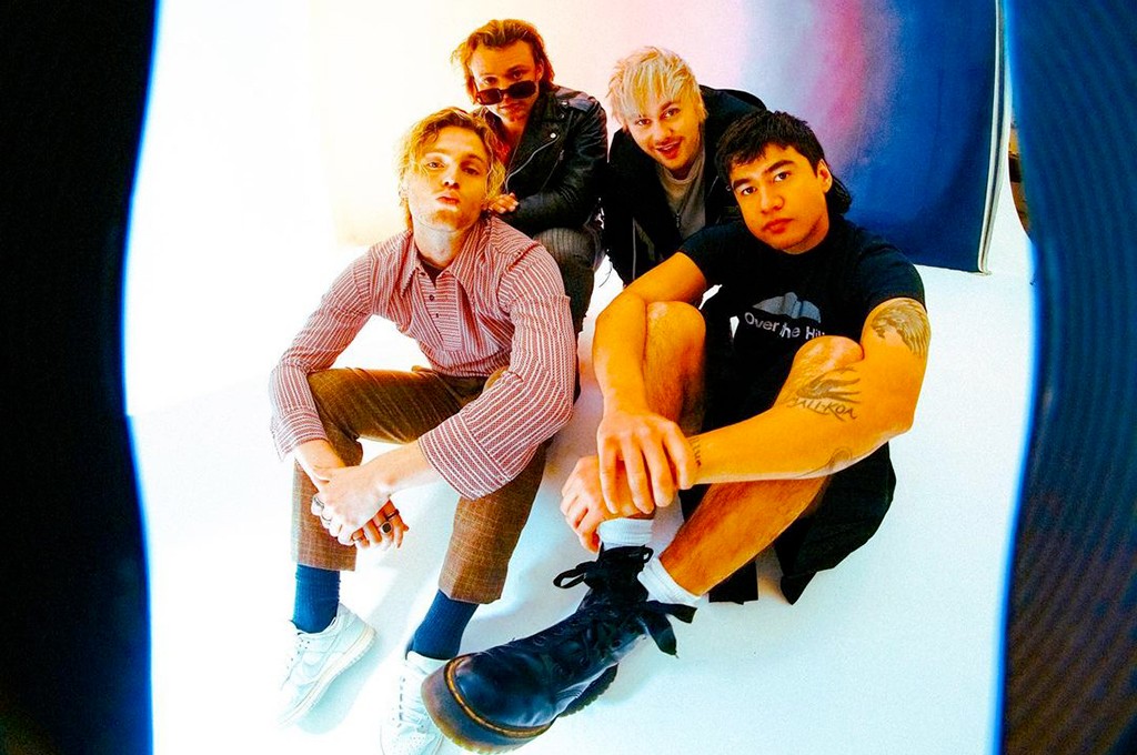 5 Seconds of Summer Announces New Album “5SOS5”, Shares New Song “Me