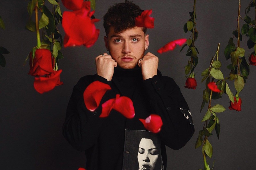 Bazzi - Dreams [Official Music Video] 