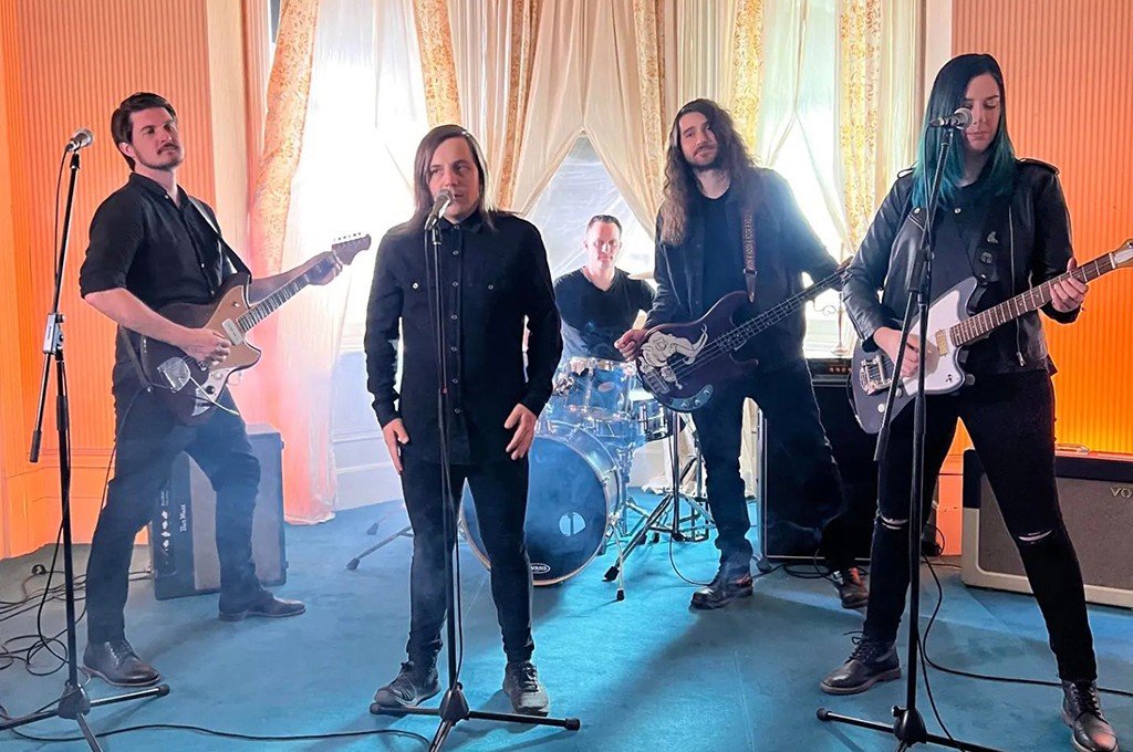 Death-Prog Band Seen on Kids Show Return With Rapturous New Song