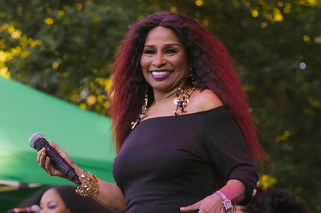 Chaka Khan Returns With New Song “Woman Like Me” - pm studio world