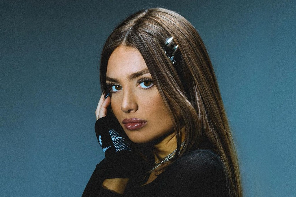 You'll Always Be a Fan: The Track That Propelled TikTok Star Eva Grace to  Stardom - Neon Music - Digital Music Discovery & Showcase Platform