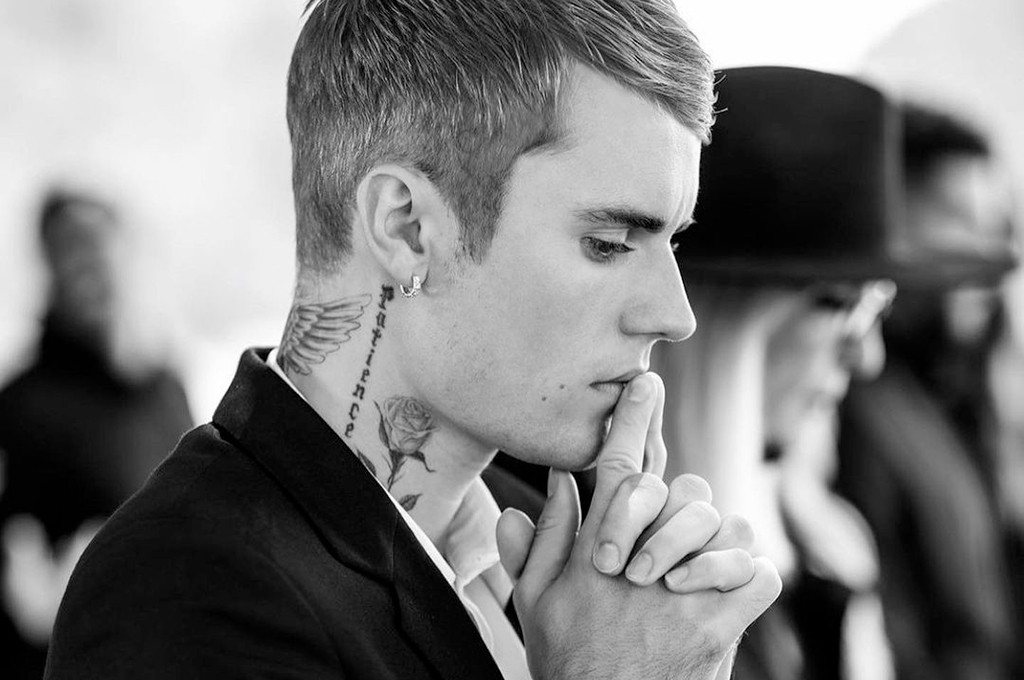 JUSTIN BIEBER : JUSTIN BIEBER X GHOST MUSIC VIDEO