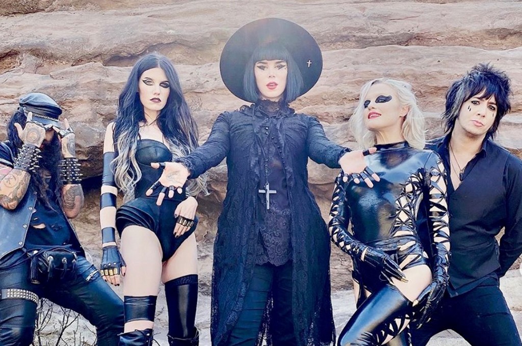 chokerende direktør melodisk Kat Von D Announces Her Debut Album “Love Made Me Do It”, Unveils New Song  “Exorcism” - pm studio world wide music news
