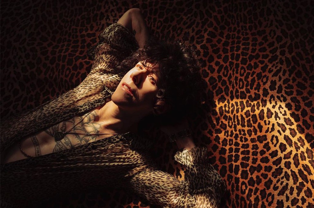 LP Announces New Album Love Lines Shares New Song Golden Pm 
