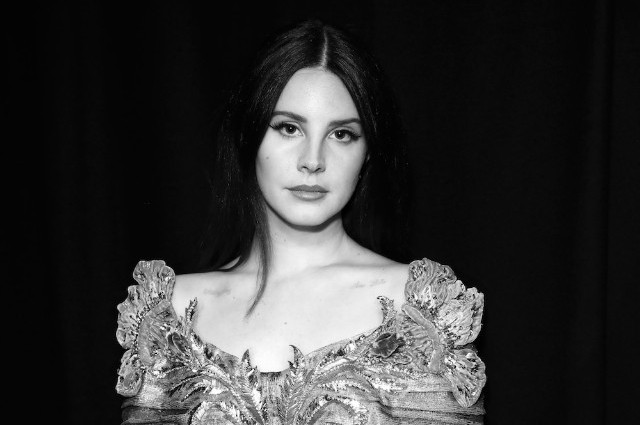 Lana Del Rey Premieres New Song “hope is a dangerous thing for a woman like  me to have - but i have it” - pm studio world wide music news