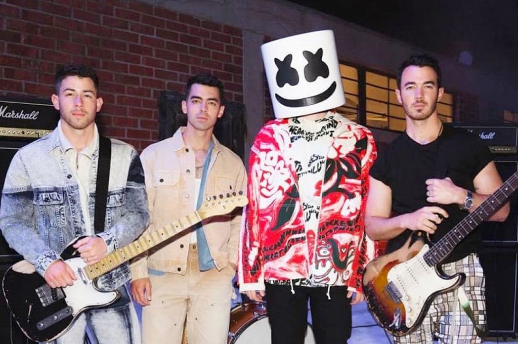 Marshmello & Jonas Brothers Team Up for new Song “Leave Before You Love Me”  - pm studio world wide music news