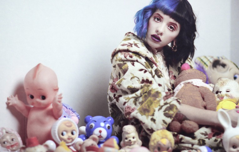 Melanie Martinez Drops New Music Video For Cry Baby アメリカのシンガー ソングライターmelanie Martinez 最新ミュージックビデオ Cry Baby 公開 Pm Studio World Wide Music News