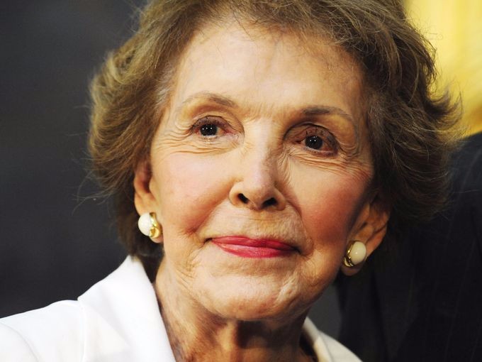 Former First Lady Nancy Reagan Dies At 94 故レーガン元米大統領夫人のナンシーさん死去 94歳 Pm Studio World Wide News