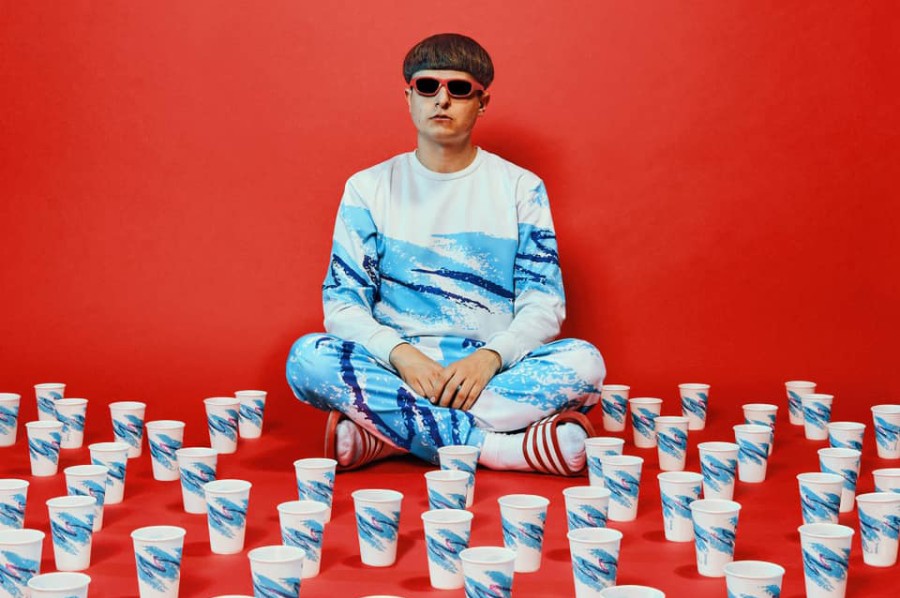 Oliver Tree returns from retirement with 'Bury Me Alive' – RIOT