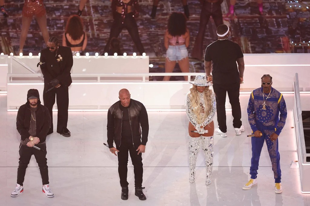 Pepsi hypes Super Bowl halftime show with Dr. Dre, Snoop Dogg